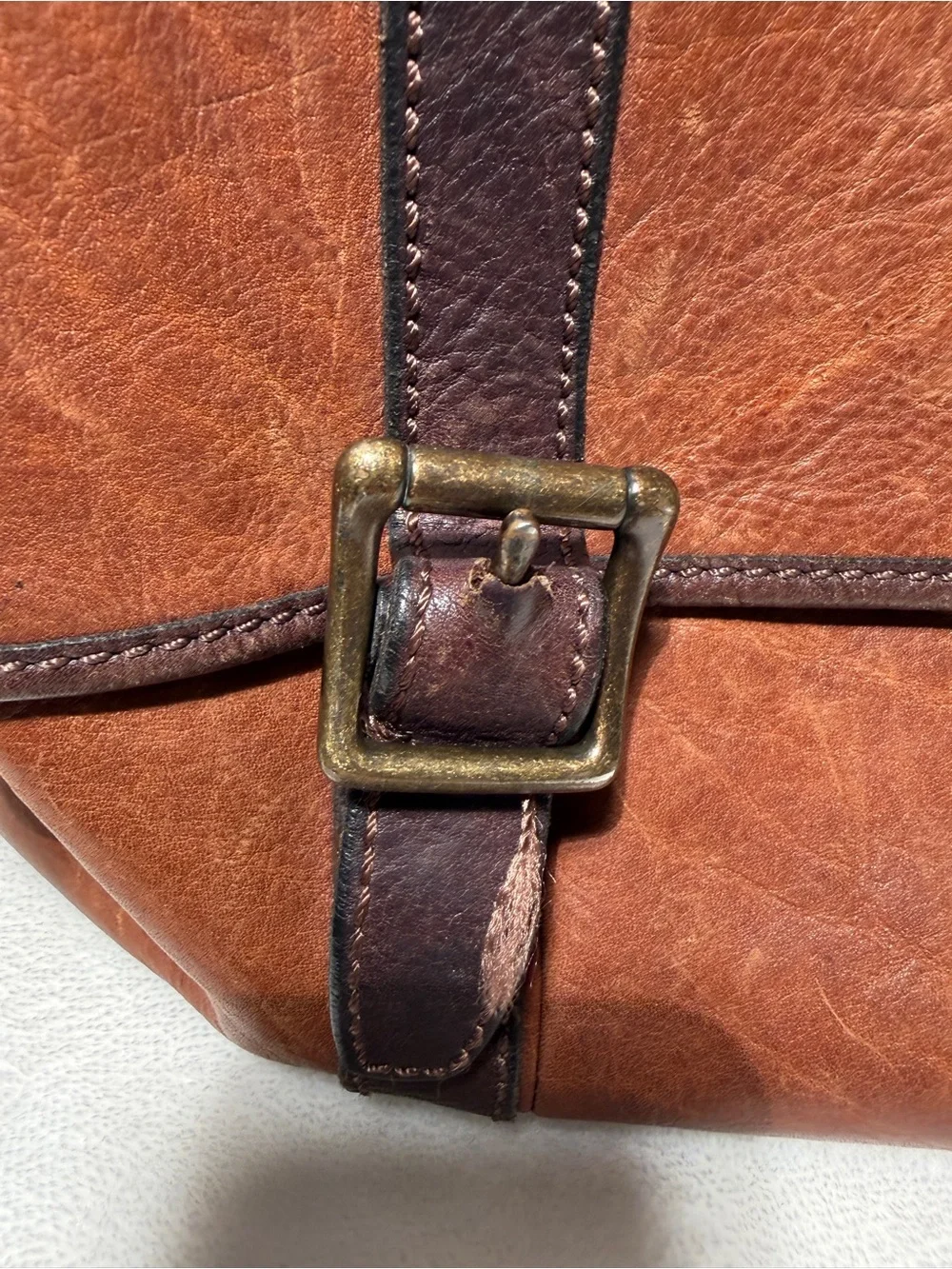 Fossil Vintage Distressed Leather Messenger Bag - Cognac Brown - Fits 15